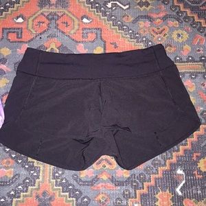 Lululemon shorts size 4